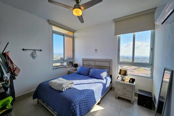 Venta de apartamento en ph greenwood tower, tumba muerto