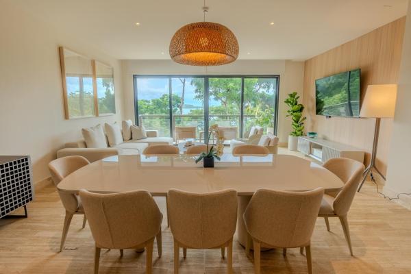 Stunning fully furnished residence on pearl island