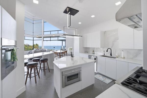 Modern ocean view home in los destiladeros