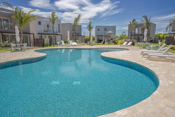 Furnished 2-bedroom beach home in playa caracol