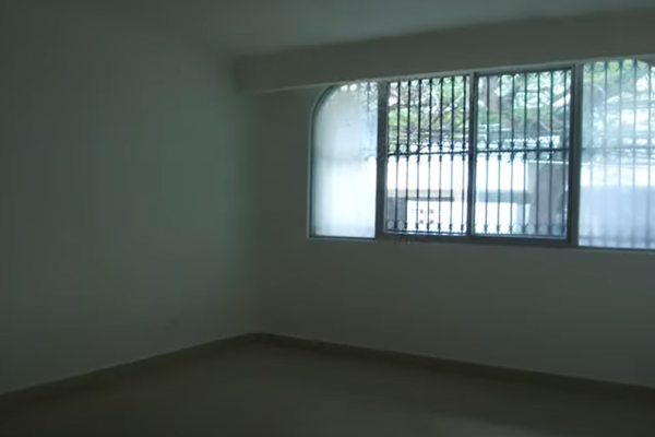 Alquiler de casa comercial en marbella