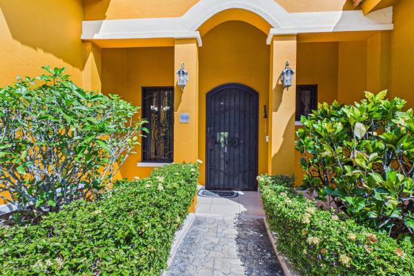 3 bdrm tropical estate hacienda pacifica