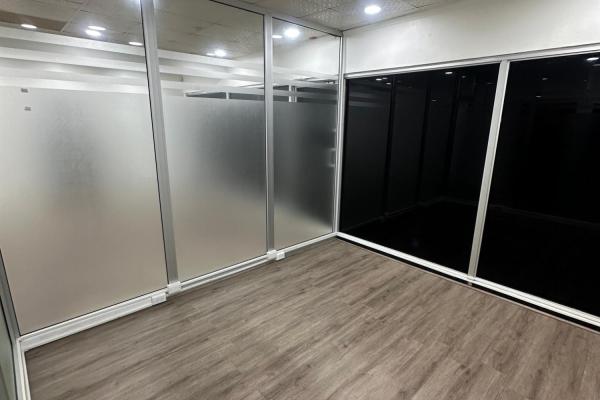 4 locales comerciales contiguos en venta | plaza colón | disponibles juntos