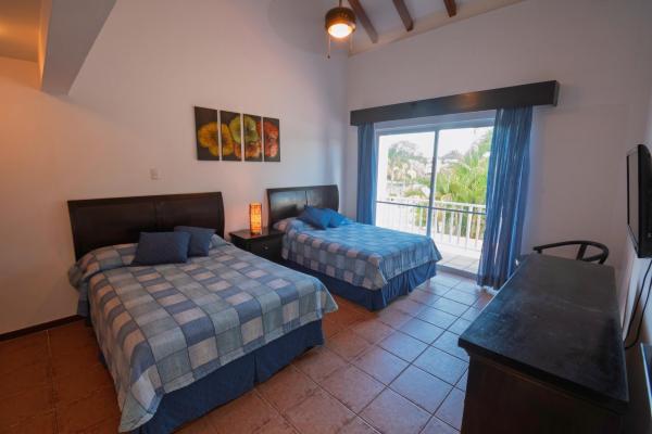 Casa adosada de 4 habitaciones en costa blanca