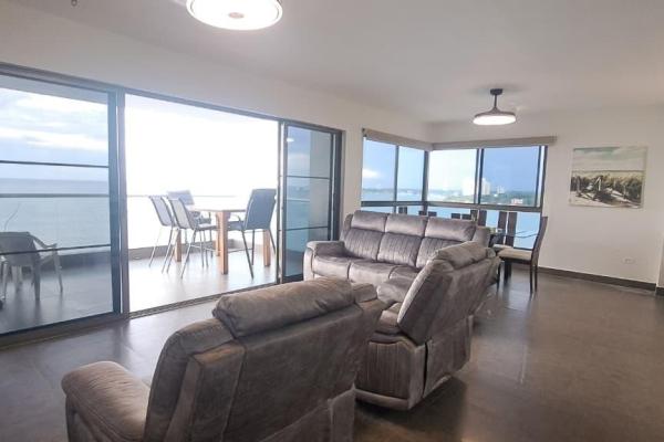 Apartamento de 174 m² en planta alta frente a la playa en ph biltmore