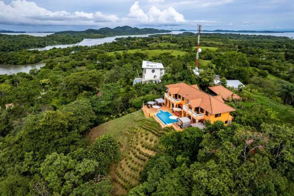 Eco lodge de alta calificación con abundante vida silvestre