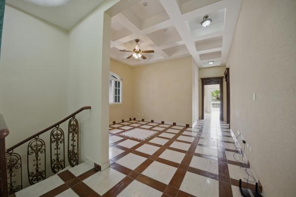 Single family house in llanos de curundu, ancon