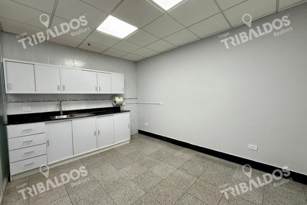 Alquiler de oficina en torre de las americas