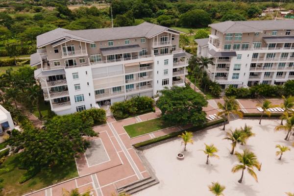 Apartamento de lujo amueblado en marina village, buenaventura