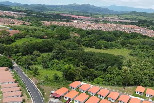 Real estate development in la mitra, chorrera