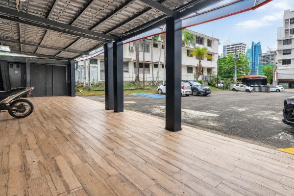 Commercial land for sale in el cangrejo