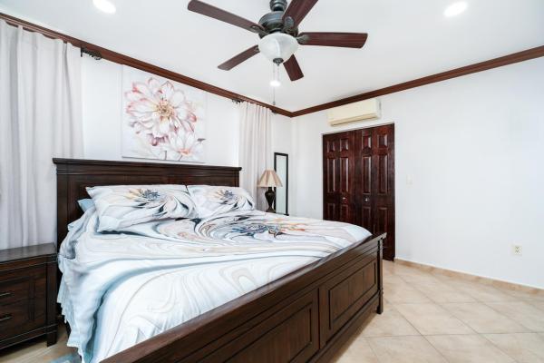 Stunning townhome in boquete canyon village