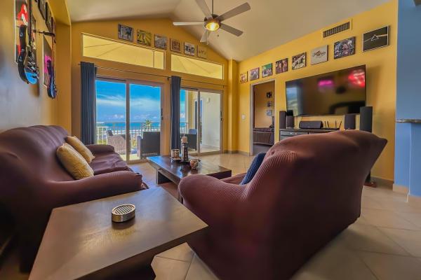 Condominio frente al mar en venta en playa la barqueta chiriquí panamá