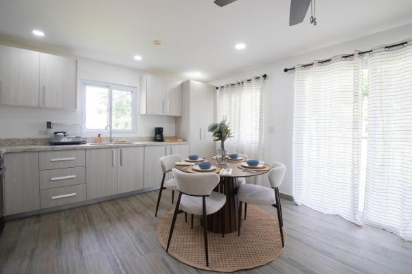 Complejo de apartamentos de 12 unidades en venta - pedasi, panamá