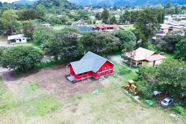 Casa nueva de madera en preventa en volcán, chiriquí