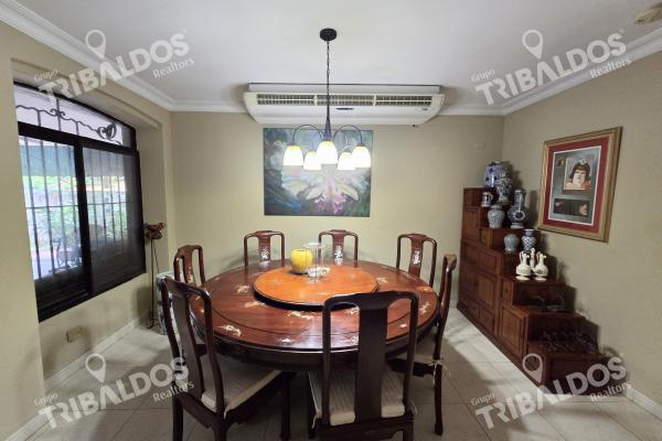 Venta de amplia casa en ph villa de vizcaya, condado del rey