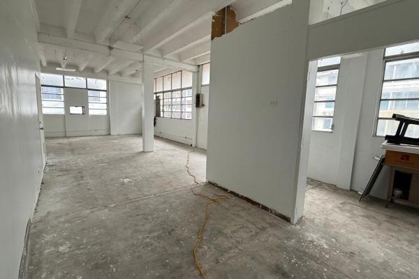 Office for rent in plaza inca