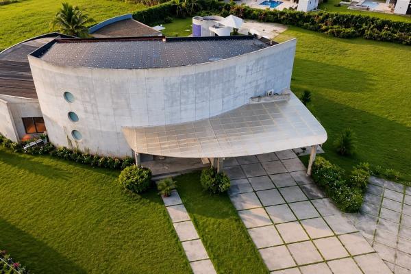 Venta de residencia moderna en coronado