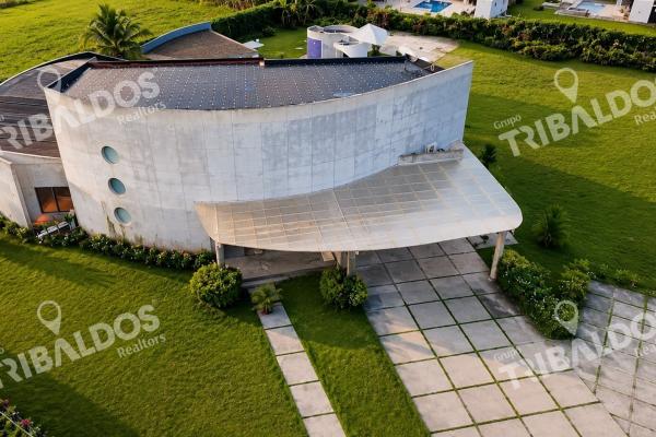 Modern residence for sale in coronado