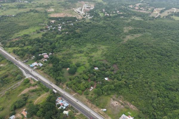 Venta de terreno en punta barco