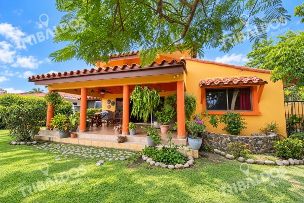 Sale of 5-bedroom house with private pool and garden in coronado