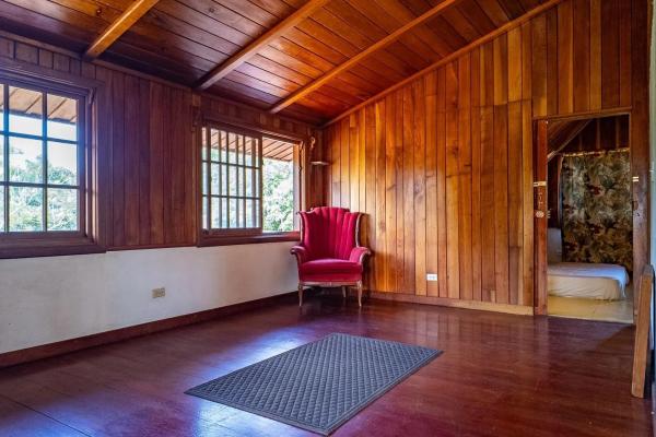 Spacious volcancito property for sale near boquete