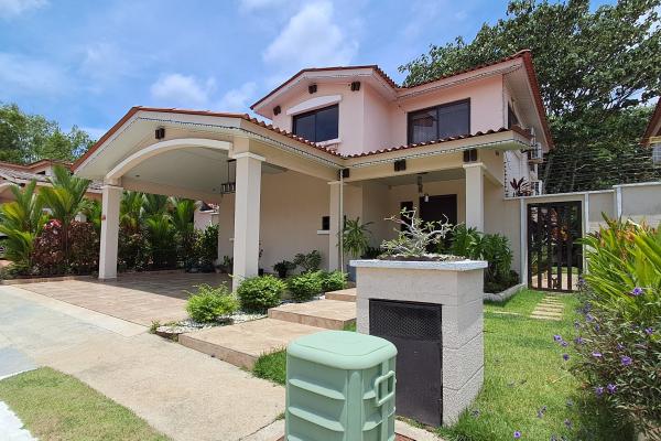 Sale of family house in ph sunset hills, costa verde