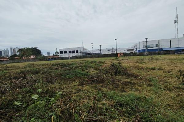 Venta de terreno comercial en ave. jose agustin arango