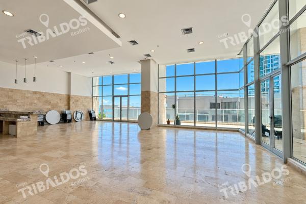 Oceanfront apartment for sale | 204 m2
