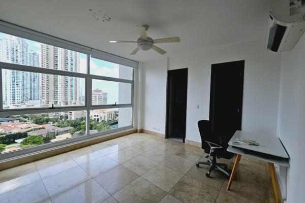 Q tower en punta pacifica