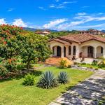 Spacious 3-bedroom home for sale in boquete