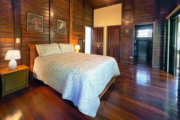 Amazing house 30 minutes from the city