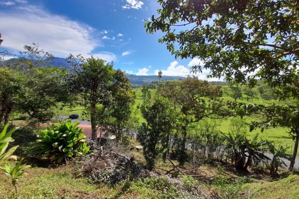 Prime volcán lot for sale