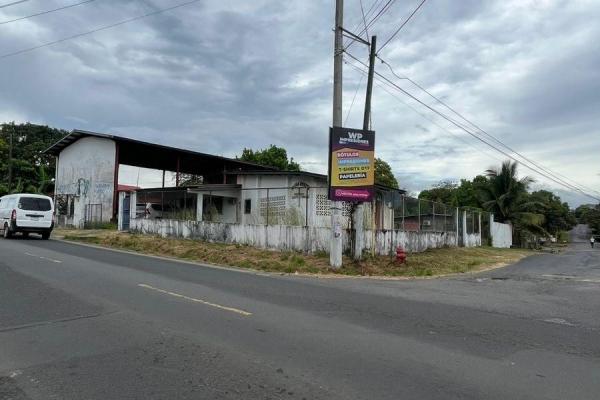 Land with warehouse for sale santiago-veragua