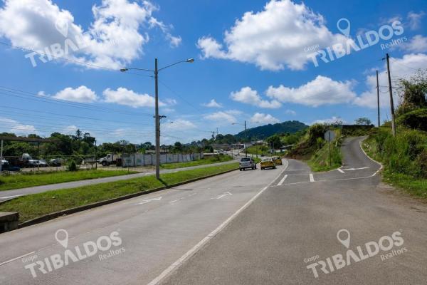Warehouse sale in las cumbres