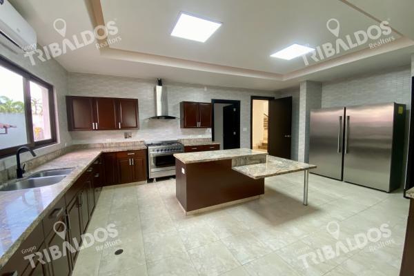 Venta de casa en costa del este