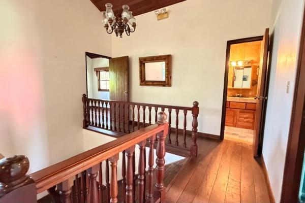 House for sale in altos de cerro azul