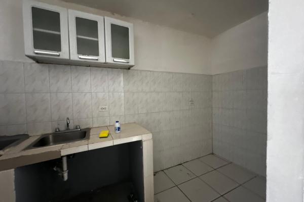 Commercial building for sale