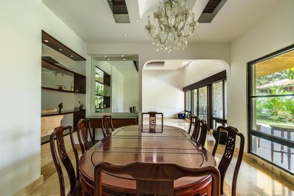 Residence for rent in altos del golf