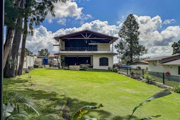 Furnished luxury home in santa lucia, boquete