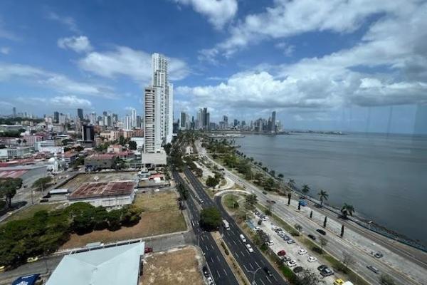 Oficina para venta en balboa office center con la mejor vista