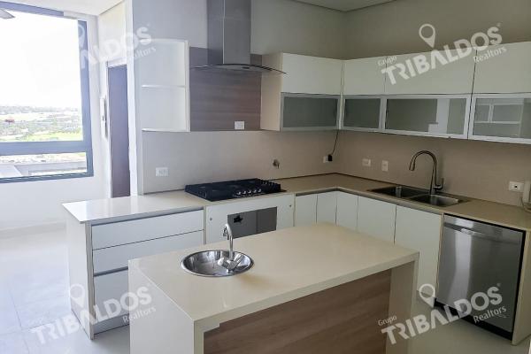 Venta de apartamento en ph la vista on the green, santa maría