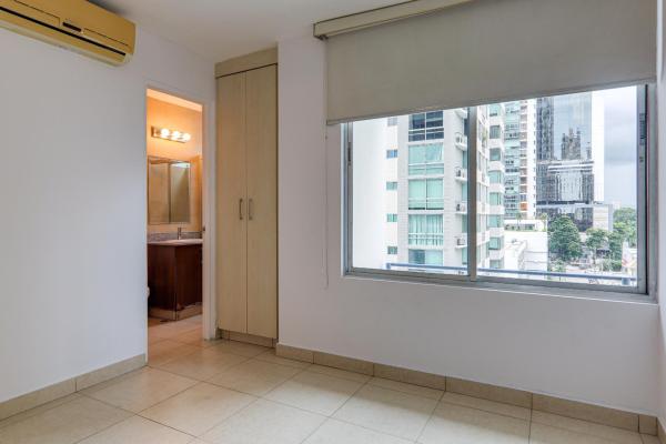 Large apartment at an excellent price