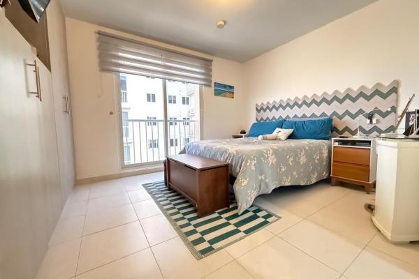 Sale of apartment in torres de versalles ii building