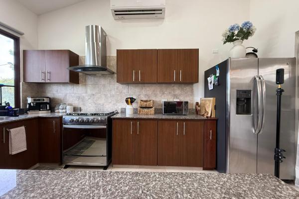 House for sale: private community, piedras gordas