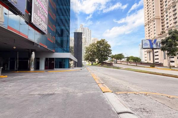 Local planta baja oceania business plaza - 526 m2