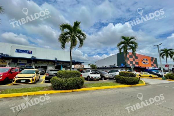 Venta local comercial cc los pueblos rentando