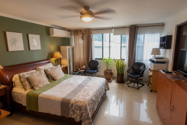 Apartment for sale in obarrio.