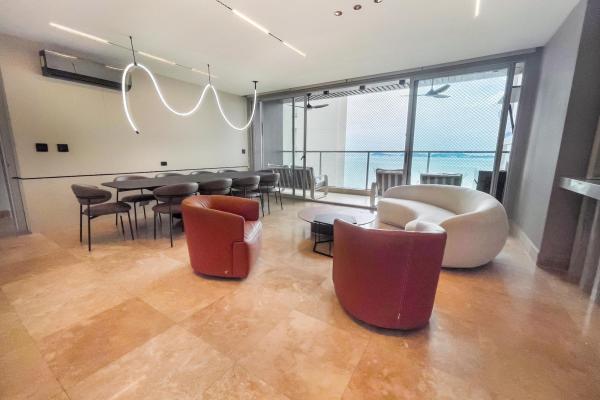 Sale of remodeled apartment in p.h q tower, punta pacifica