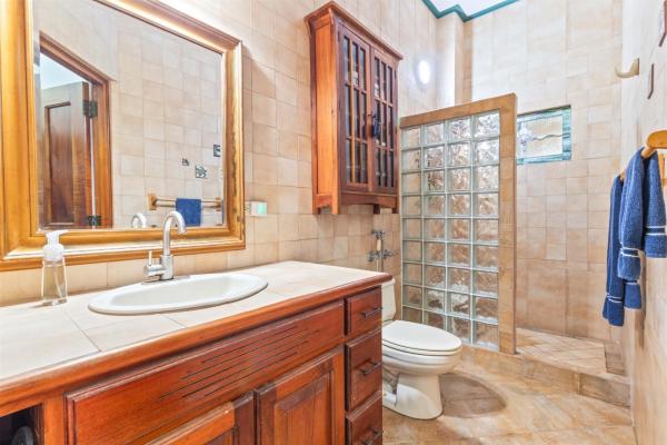 3 story beachfront house in la barqueta